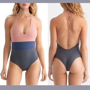 NEW Tavik [ Large‎ ] Chase Colorblock One-Piece Swimsuit Desert Rose/ Grey